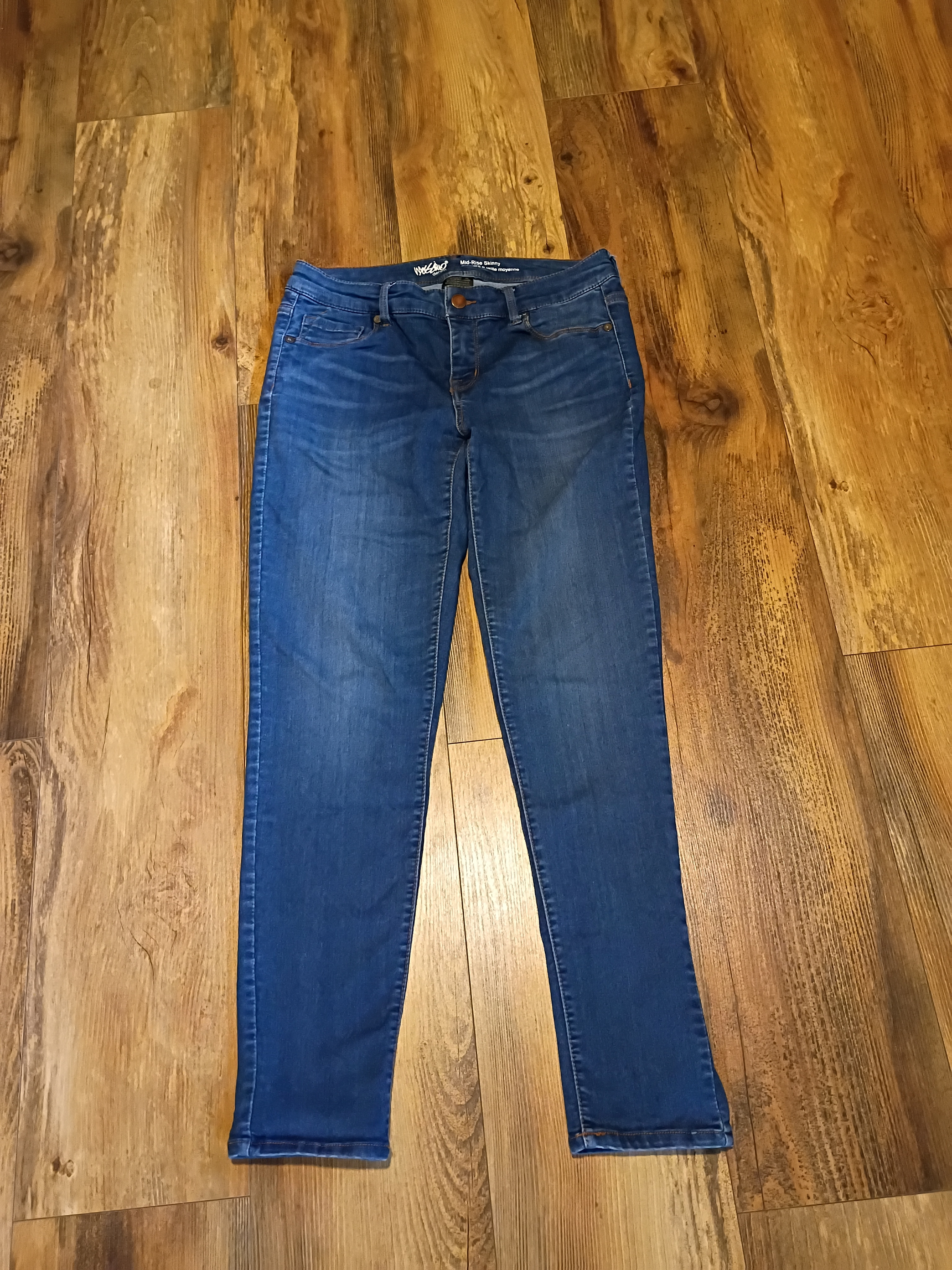Women's Dark Blue Skinny Jeans With Stretch